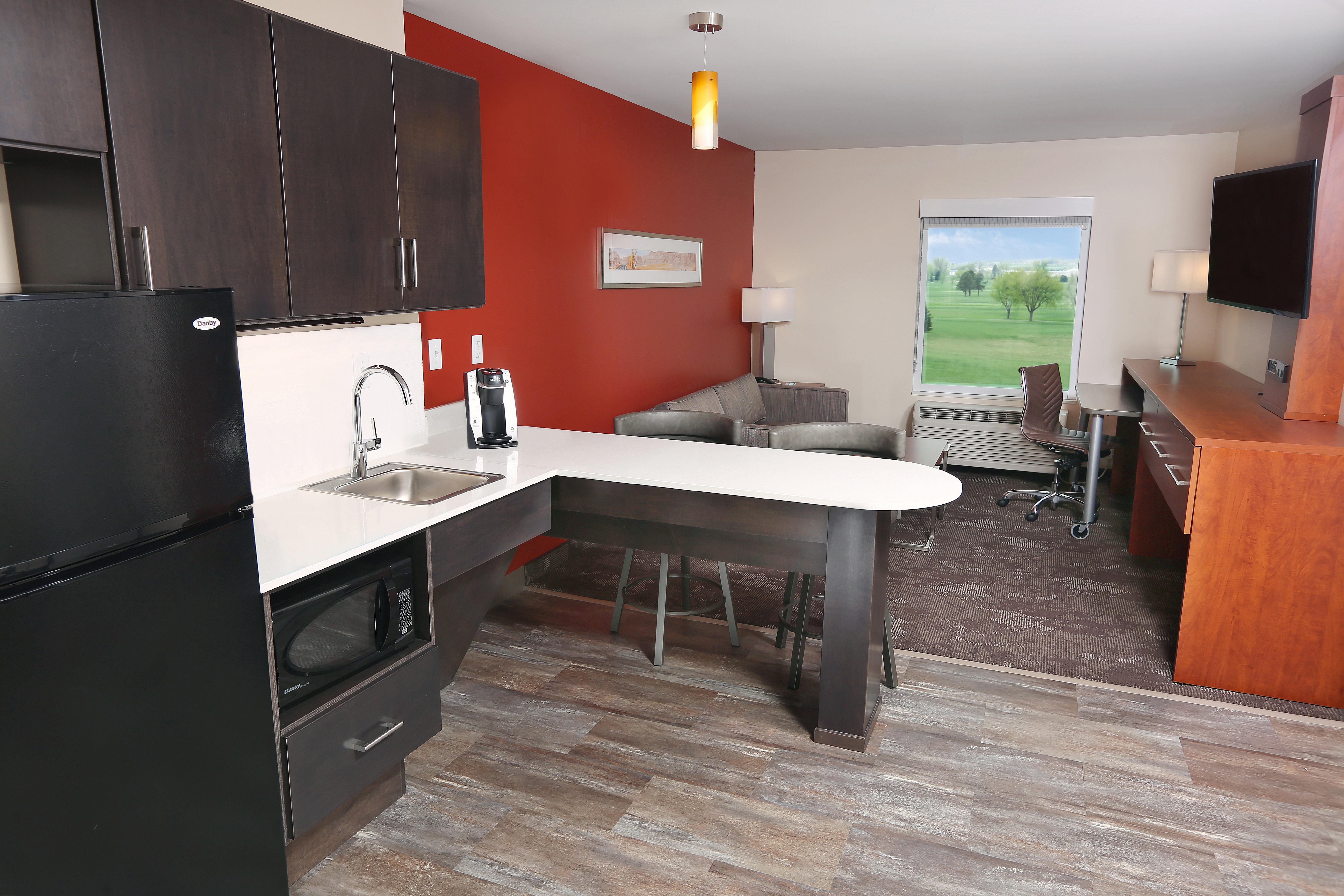 Holiday Inn & Suites Sioux Falls - Airport By Ihg Exterior photo