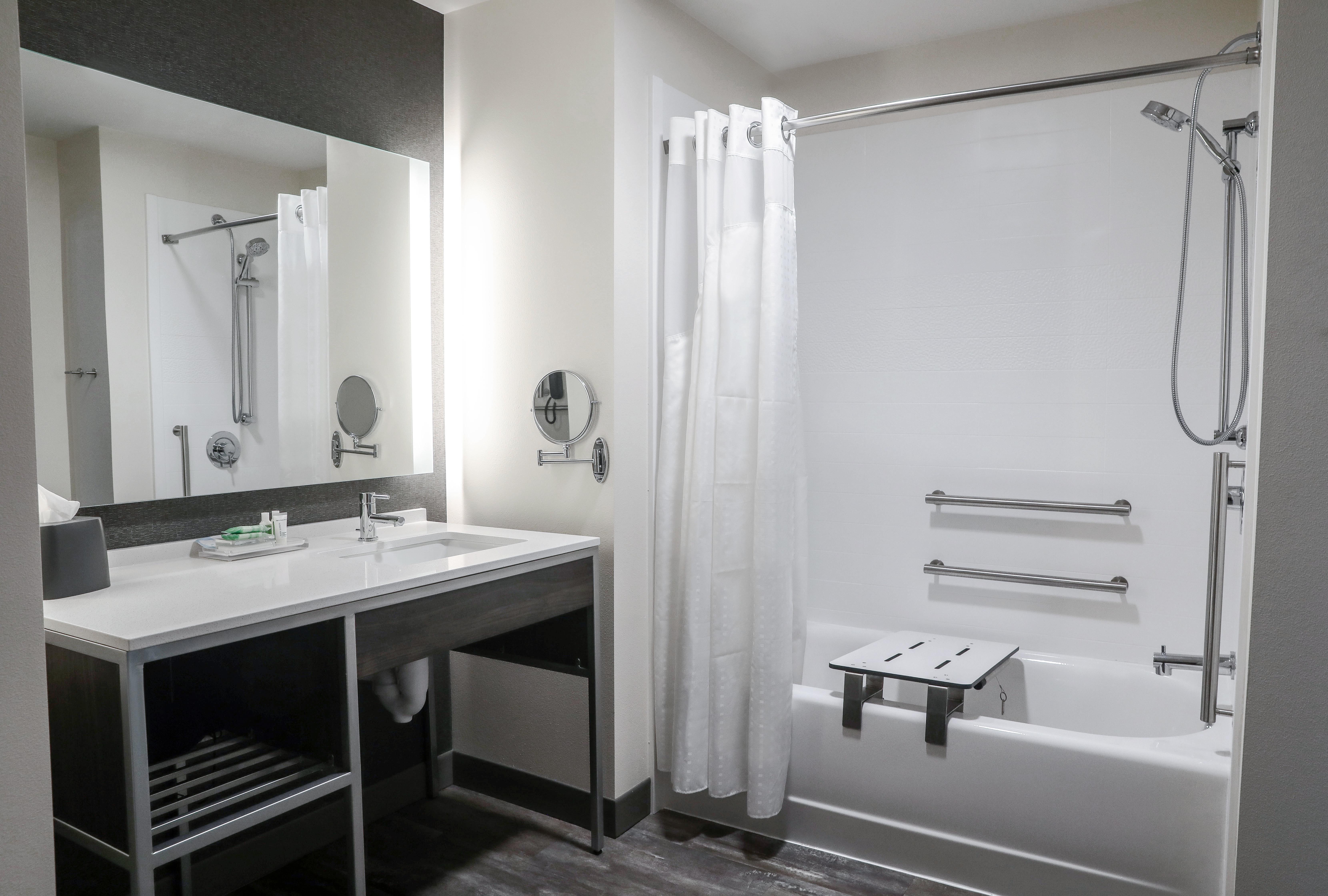 Holiday Inn & Suites Sioux Falls - Airport By Ihg Exterior photo