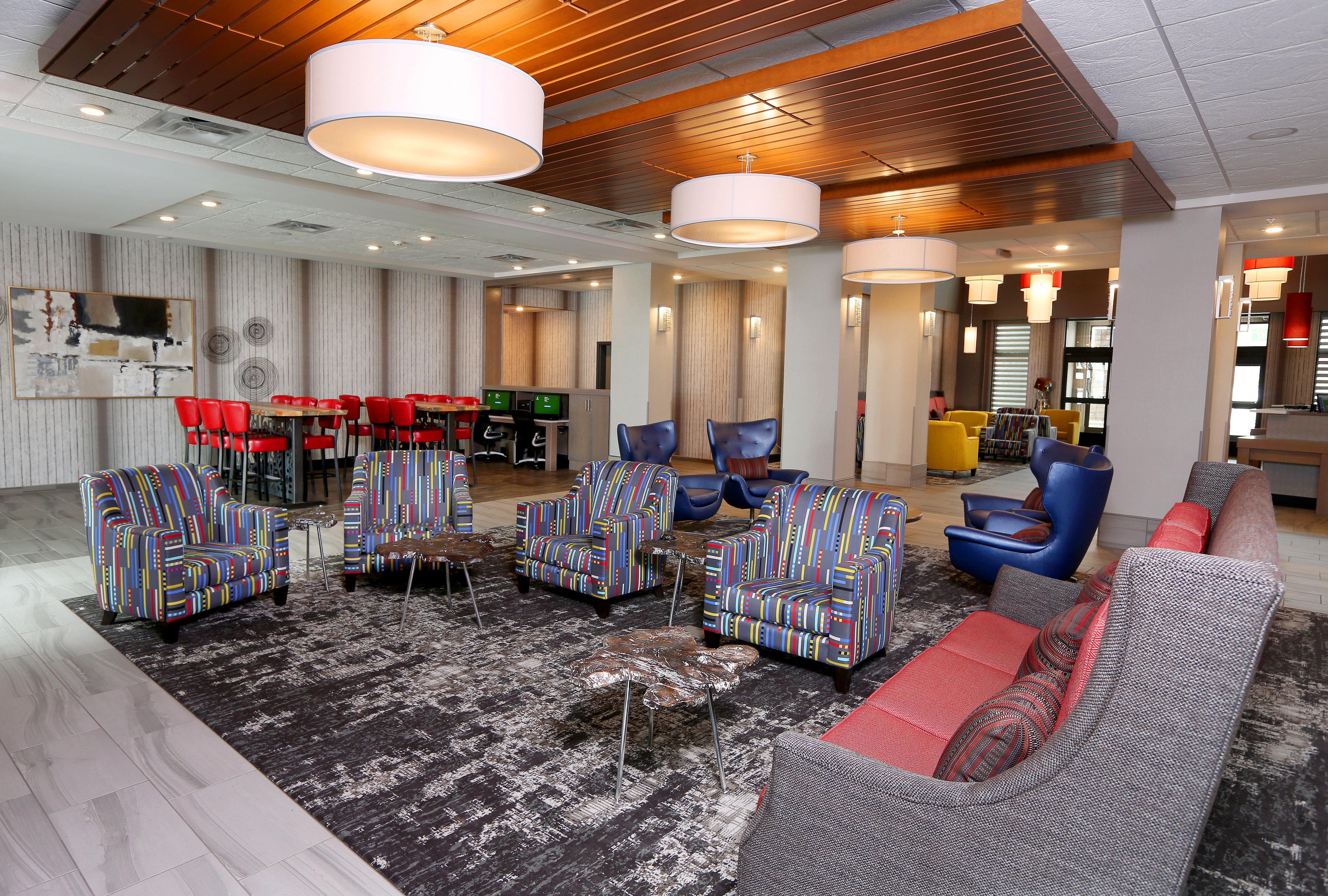 Holiday Inn & Suites Sioux Falls - Airport By Ihg Exterior photo